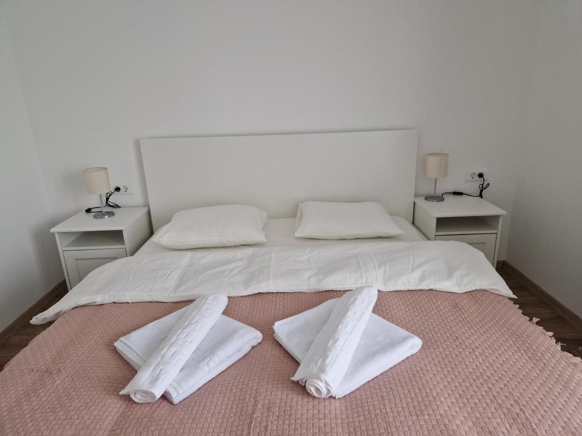 Teo Airport Residences Отопень Екстер'єр фото