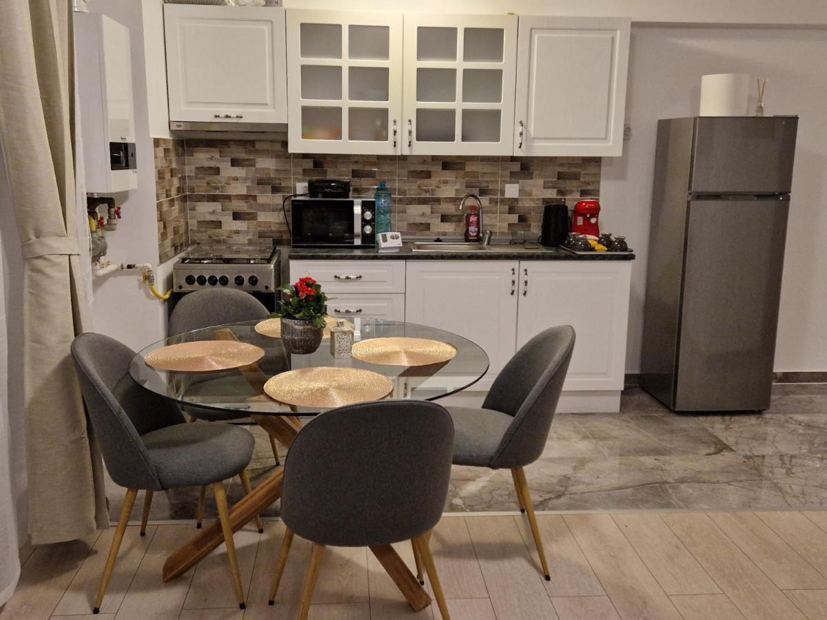 Teo Airport Residences Отопень Екстер'єр фото