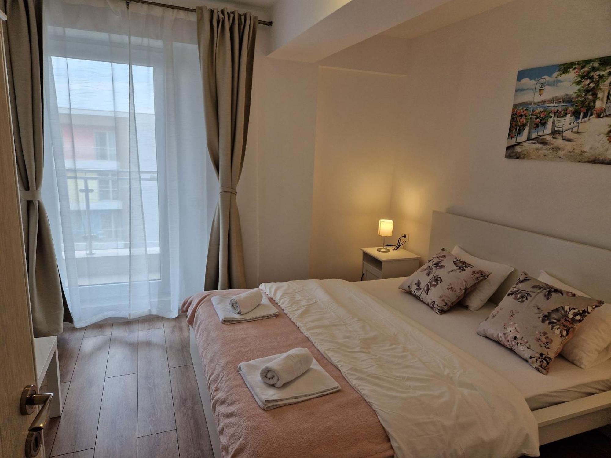 Teo Airport Residences Отопень Екстер'єр фото